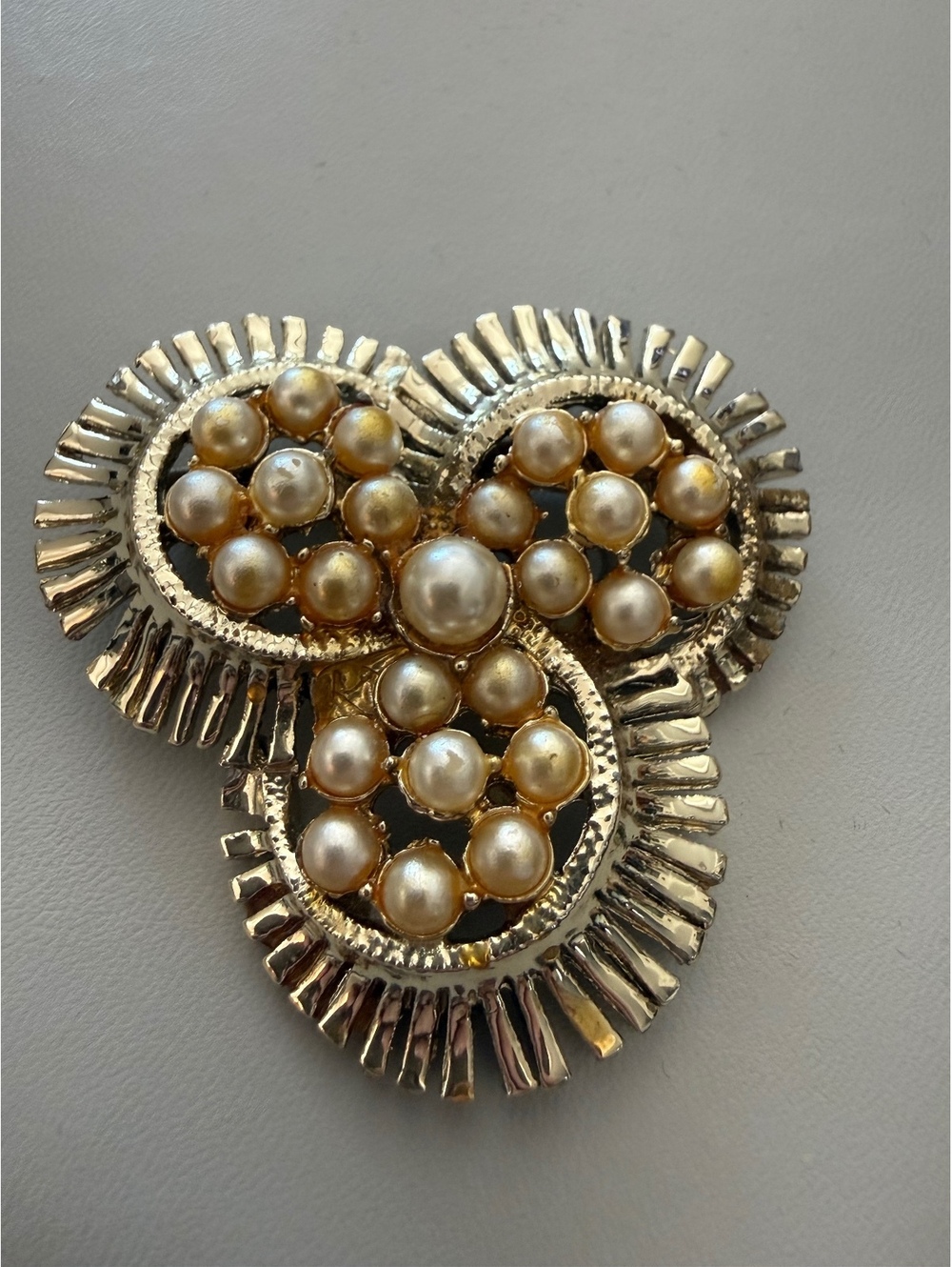 Vintage Gold Tone Faux Pearl Brooch Pin